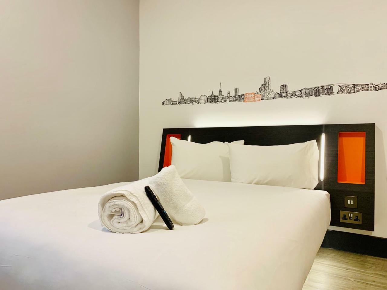 Easyhotel Milton Keynes Bagian luar foto
