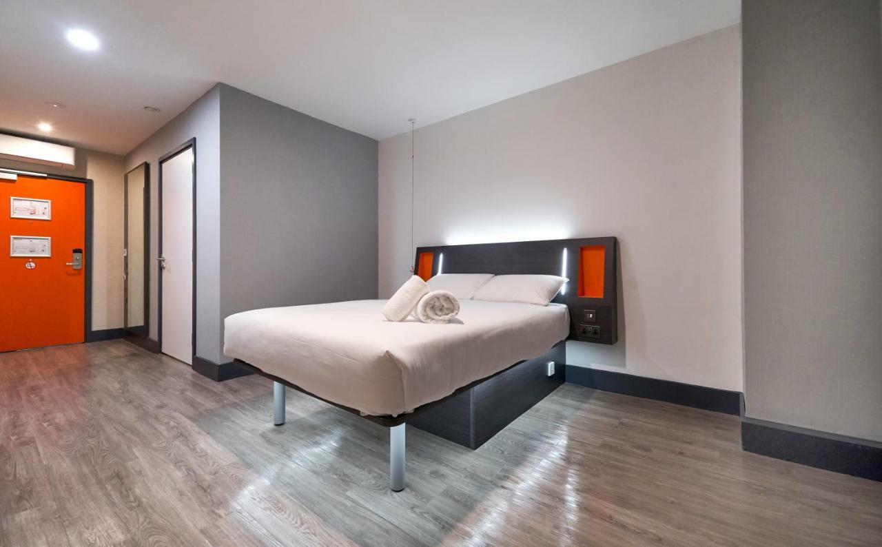 Easyhotel Milton Keynes Bagian luar foto