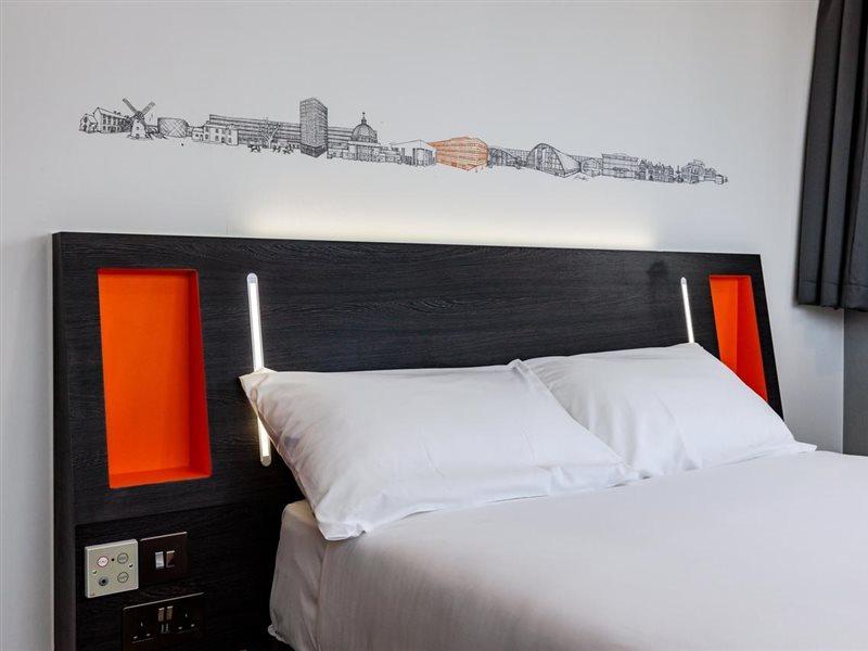 Easyhotel Milton Keynes Bagian luar foto